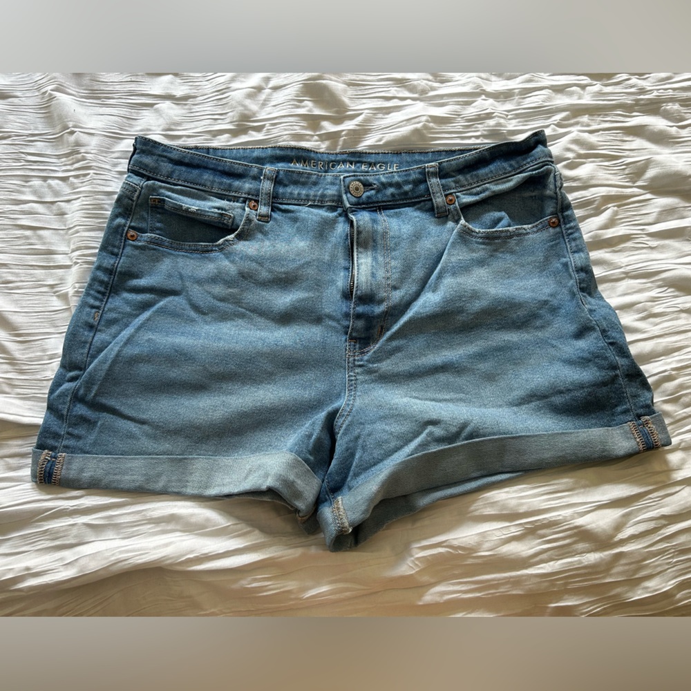 American Eagle High-Waisted Jean Shorts Size 16